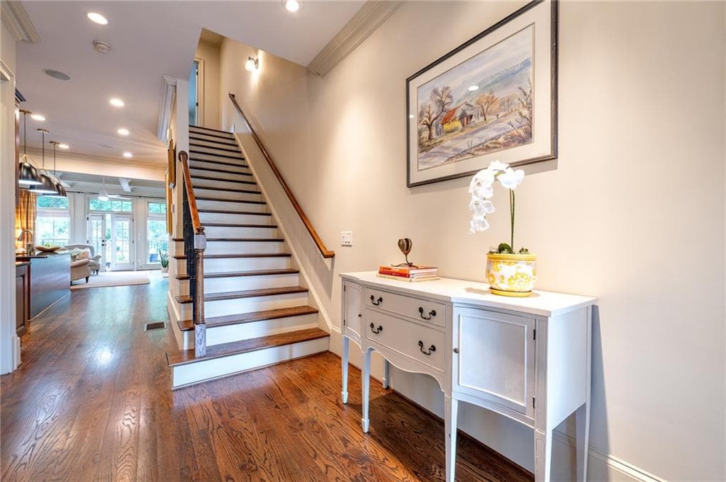 3 bedroom, 4 bathroom, 2,478 sq ft townhouse for sale at 3560 Roswell Road 57, Atlanta, GA 30305 — photo 5