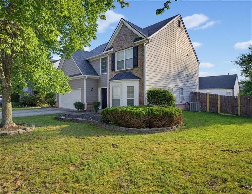 4 bedroom, 3 bathroom, 2,483 sq ft single family residence for sale at 3246 Shady Valley Lane, Loganville, GA 30052 — photo 3