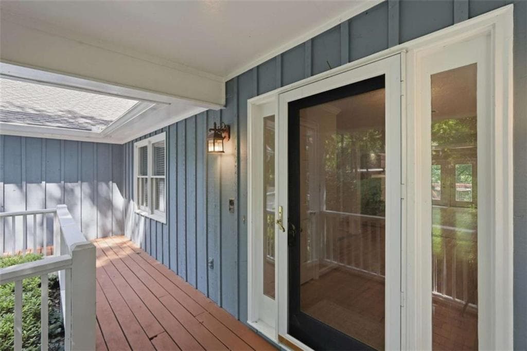 6 bedroom, 3 bathroom, 4,015 sq ft single family residence for sale at 8170 Old Mill Drive, Gainesville, GA 30506 — photo 10