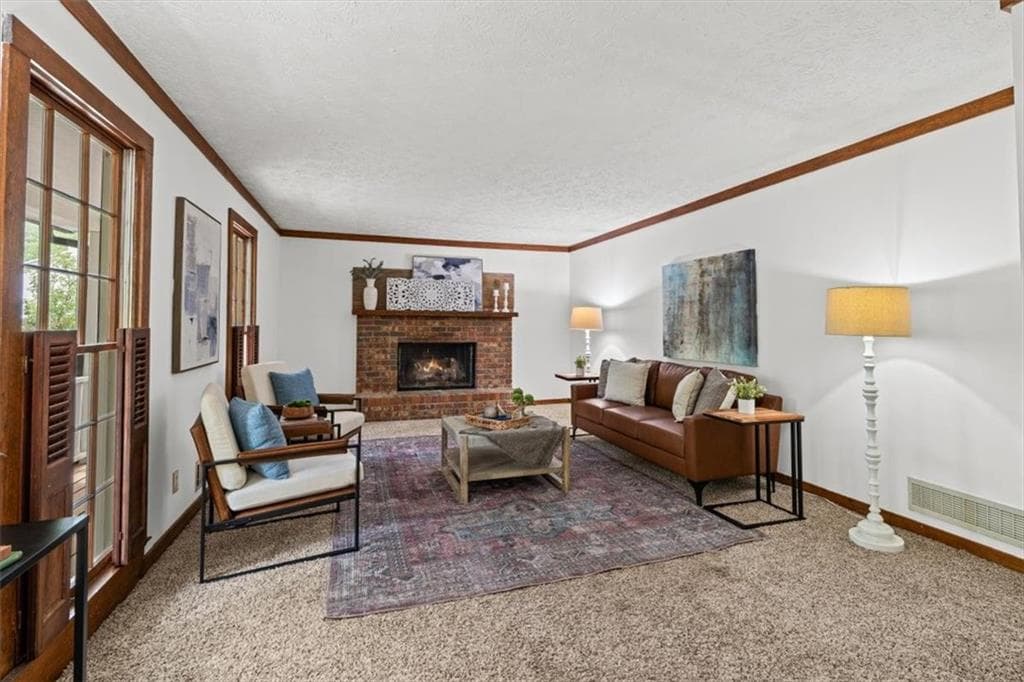 3 bedroom, 2 bathroom, 2,226 sq ft single family residence for sale at 4037 Crossfield Place, Marietta, GA 30062 — photo 4