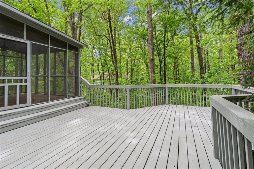 3 bedroom, 2 bathroom, 2,226 sq ft single family residence for sale at 4037 Crossfield Place, Marietta, GA 30062 — photo 6