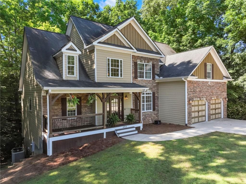 5 bedroom, 3 bathroom, 3,019 sq ft single family residence under contract at 6053 Rockingham Way, Gainesville, GA 30506 — photo 3
