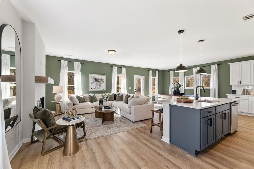 4 bedroom, 3 bathroom, 2,182 sq ft single family residence for sale at 524 Loblolly Lane, Canton, GA 30114 — photo 6