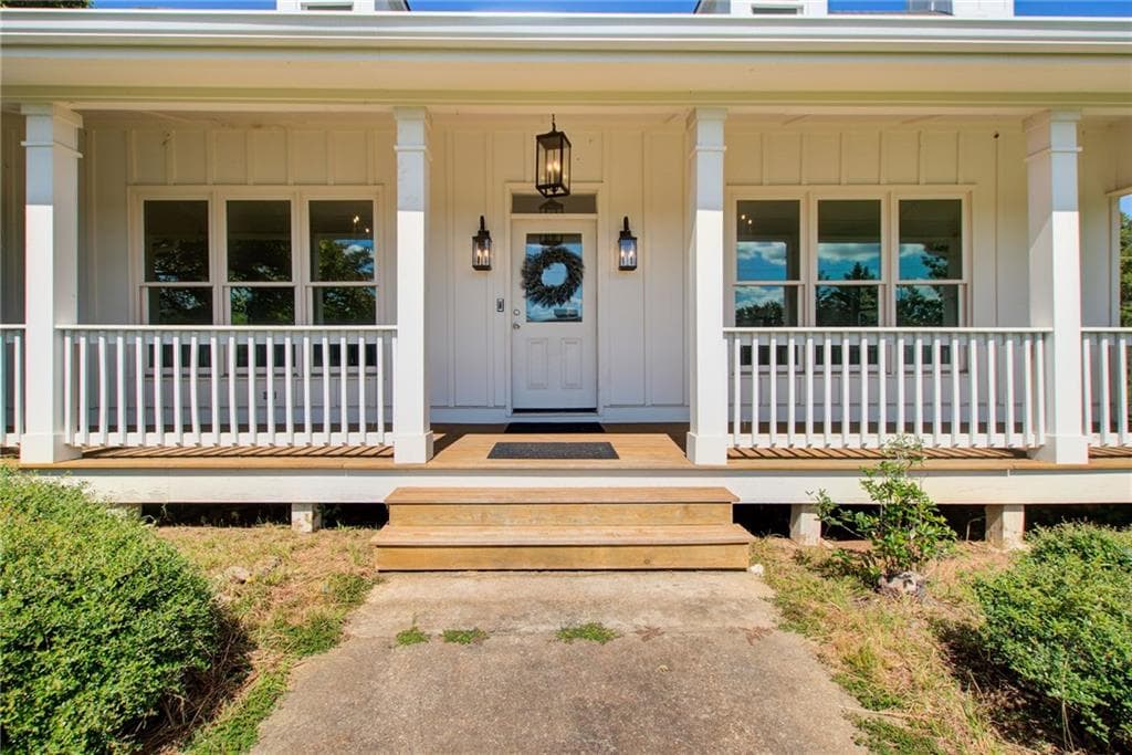3 bedroom, 3 bathroom, 2,108 sq ft single family residence for sale at 4796 Dallas Highway, Powder Springs, GA 30127 — photo 2