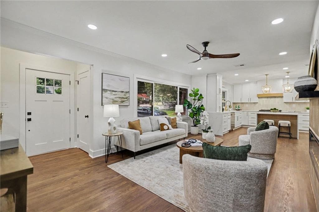 3 bedroom, 2 bathroom, 1,518 sq ft single family residence for sale at 2383 N Decatur Road, Decatur, GA 30033 — photo 4