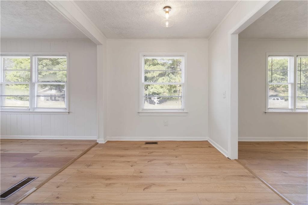 3 bedroom, 1 bathroom, 1,306 sq ft single family residence for sale at 8151 Puckett Street, Covington, GA 30014 — photo 9