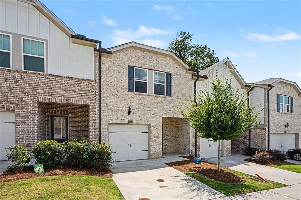 3 bedroom, 3 bathroom, 1,188 sq ft townhouse for rent at 4004 Holland Grove Road, Lawrenceville, GA 30044 for $2,350 a month — photo 3