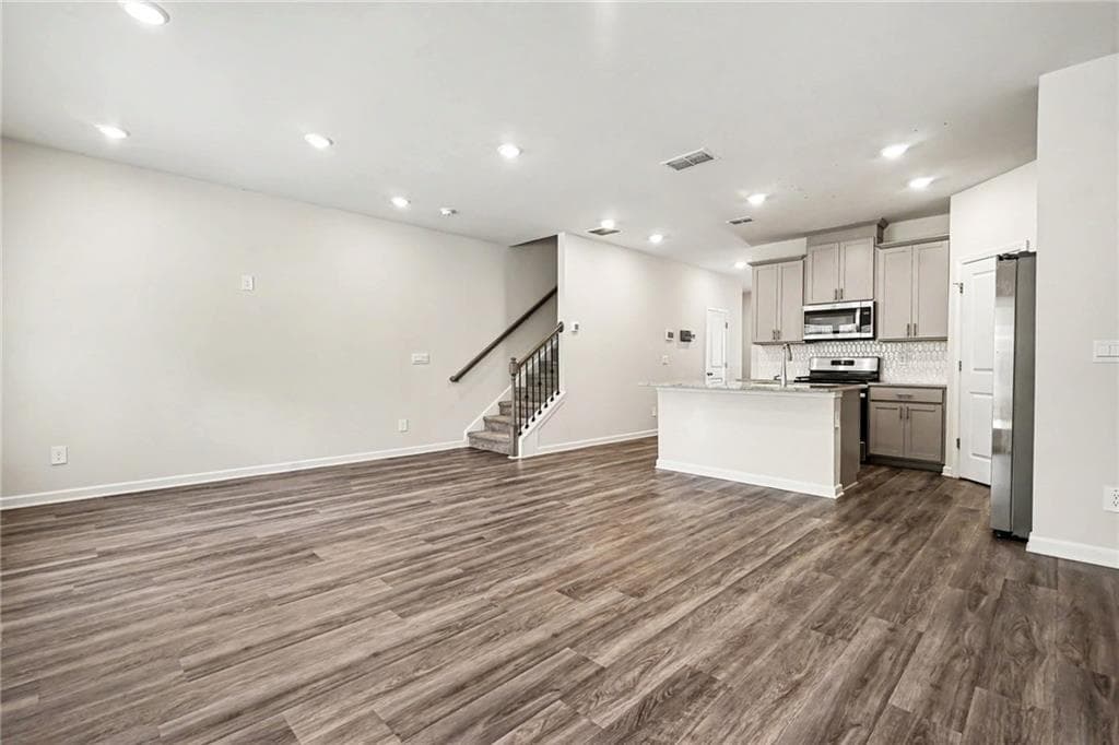 3 bedroom, 3 bathroom, 1,188 sq ft townhouse for rent at 4004 Holland Grove Road, Lawrenceville, GA 30044 for $2,350 a month — photo 9