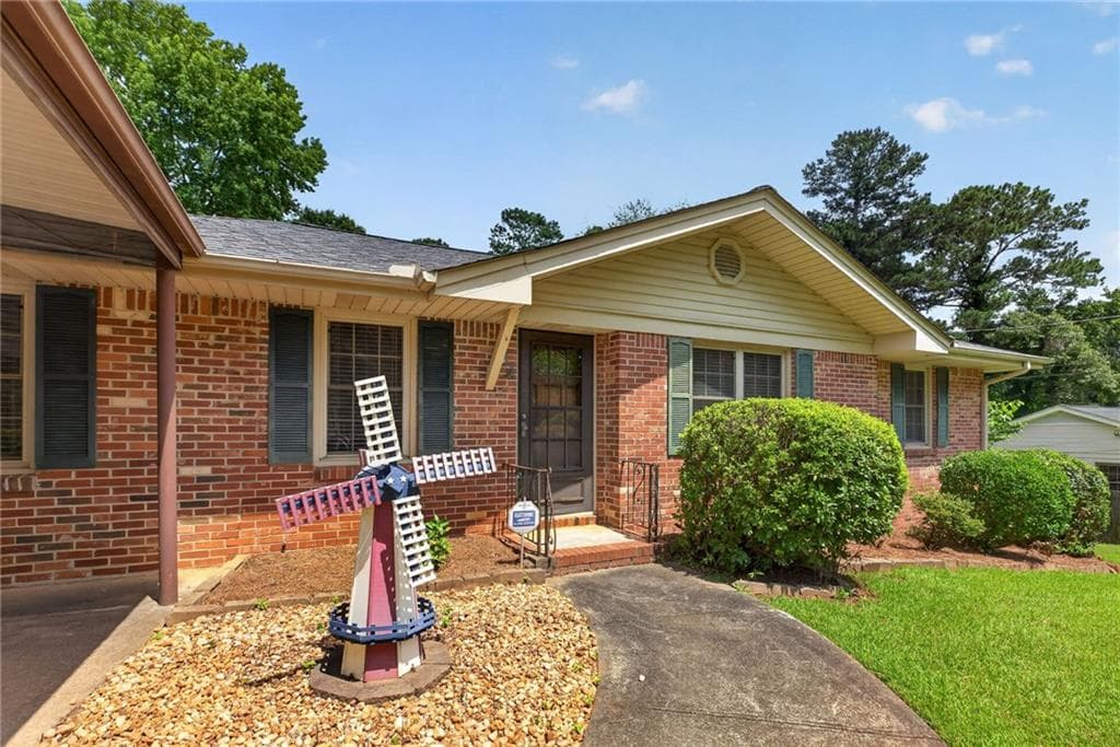 4387 Chelou Drive, Austell, GA 30106 — most recent listing photo