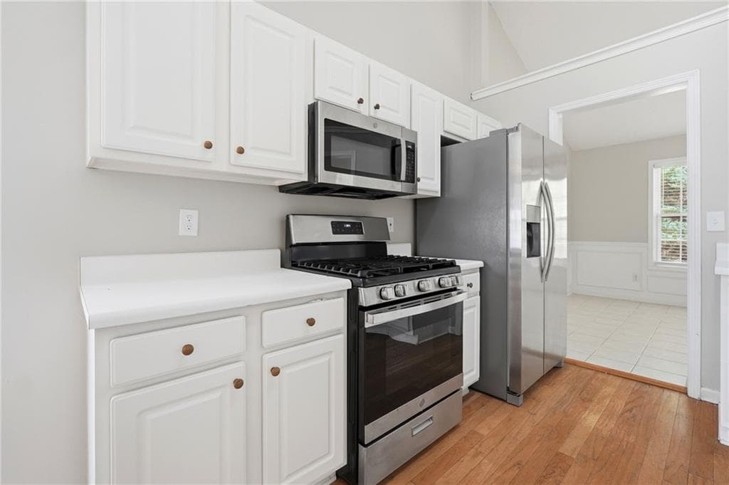 3 bedroom, 2 bathroom, 1,907 sq ft single family residence under contract at 1565 Heatherton Road, Dacula, GA 30019 — photo 9