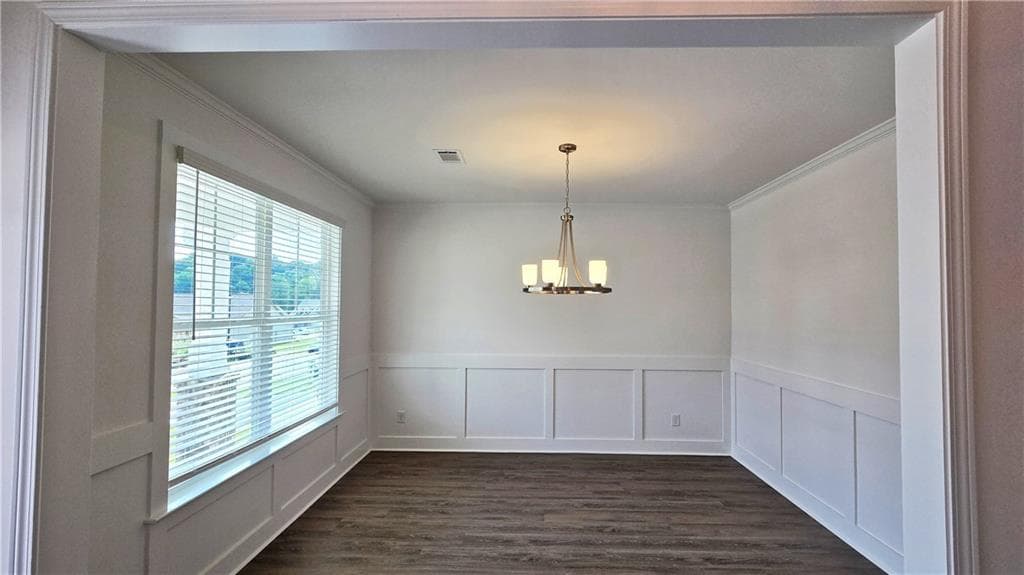5 bedroom, 4 bathroom single family residence for rent at 7372 Rocklin Lane, Flowery Branch, GA 30542 for $2,800 a month — photo 3