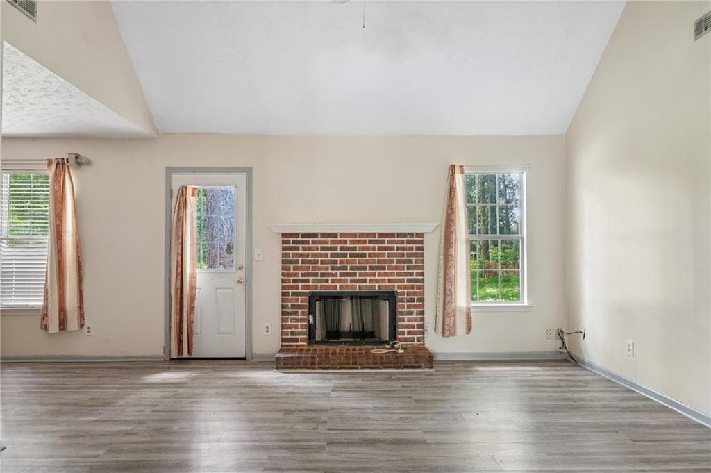 3 bedroom, 2 bathroom, 1,580 sq ft single family residence for sale at 7216 Ironwood Drive, Gainesville, GA 30507 — photo 5