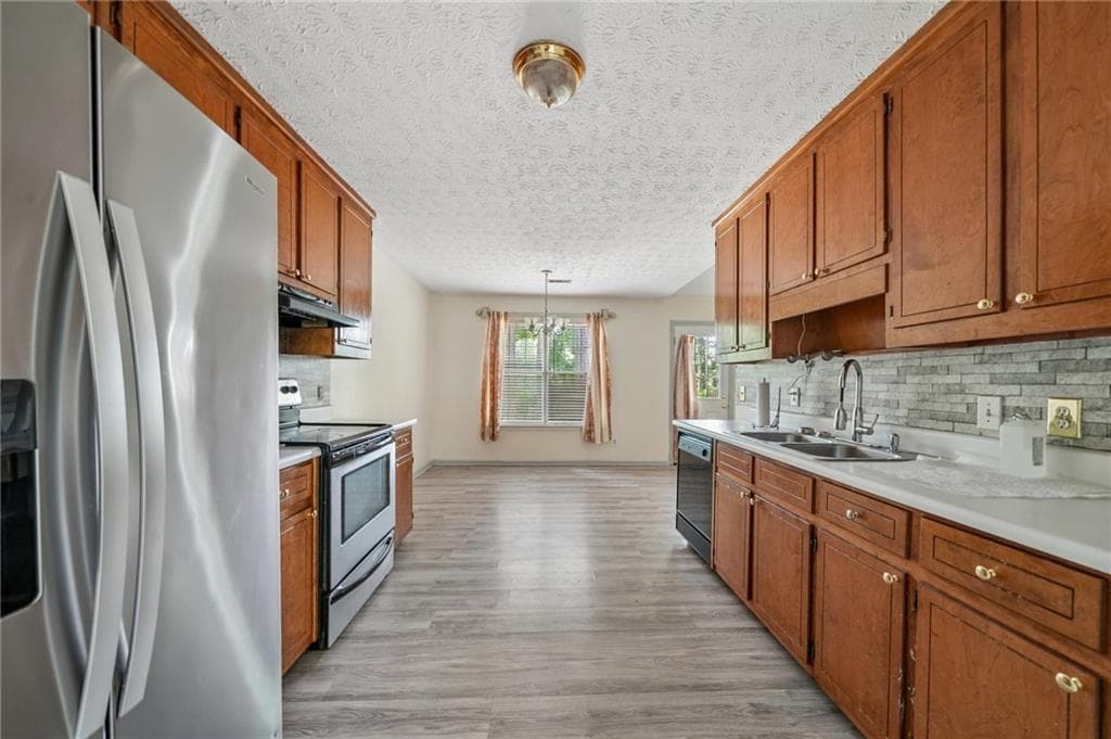 3 bedroom, 2 bathroom, 1,580 sq ft single family residence for sale at 7216 Ironwood Drive, Gainesville, GA 30507 — photo 8