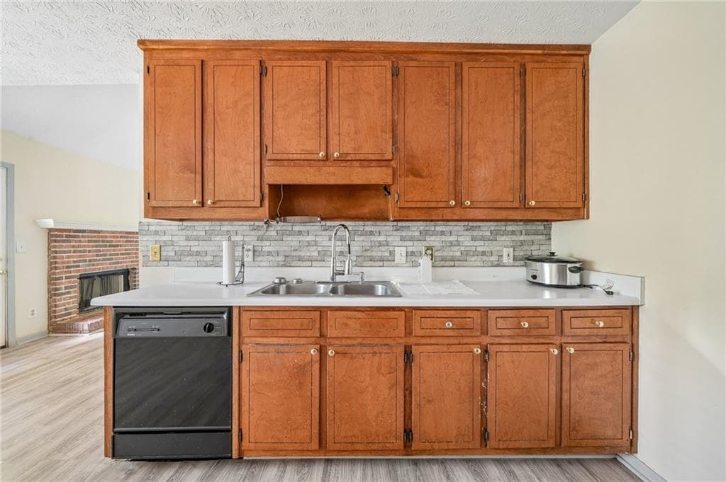3 bedroom, 2 bathroom, 1,580 sq ft single family residence for sale at 7216 Ironwood Drive, Gainesville, GA 30507 — photo 10