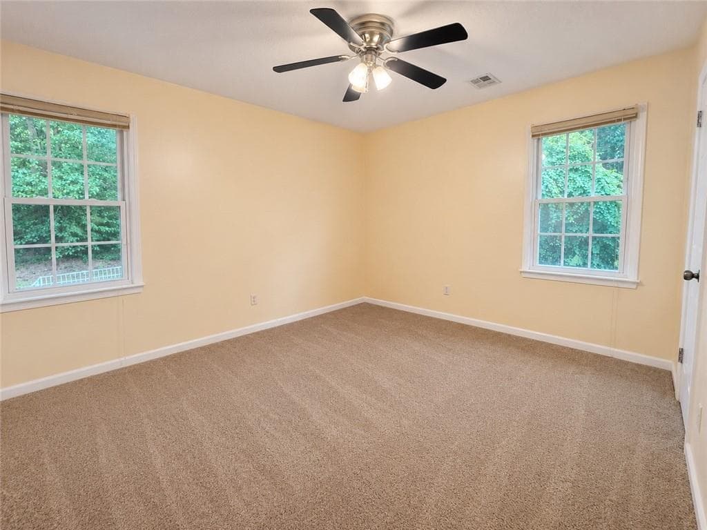 4 bedroom, 2 bathroom, 1,562 sq ft single family residence under contract at 3414 Twin Village Lane, Snellville, GA 30039 — photo 7