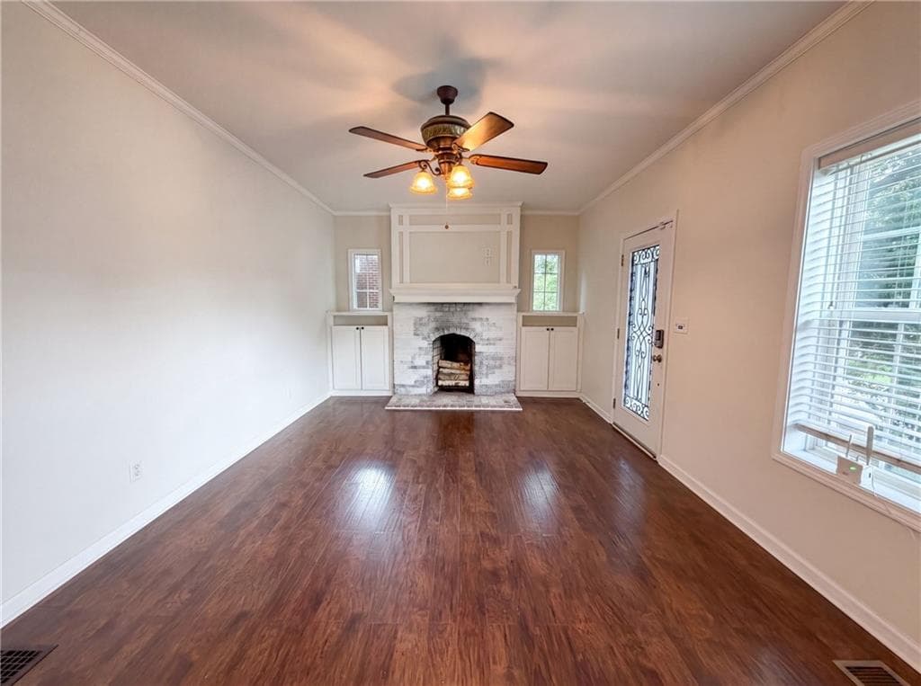 3 bedroom, 1 bathroom, 2,026 sq ft single family residence for sale at 1773 Sylvan Road, Atlanta, GA 30310 — photo 3