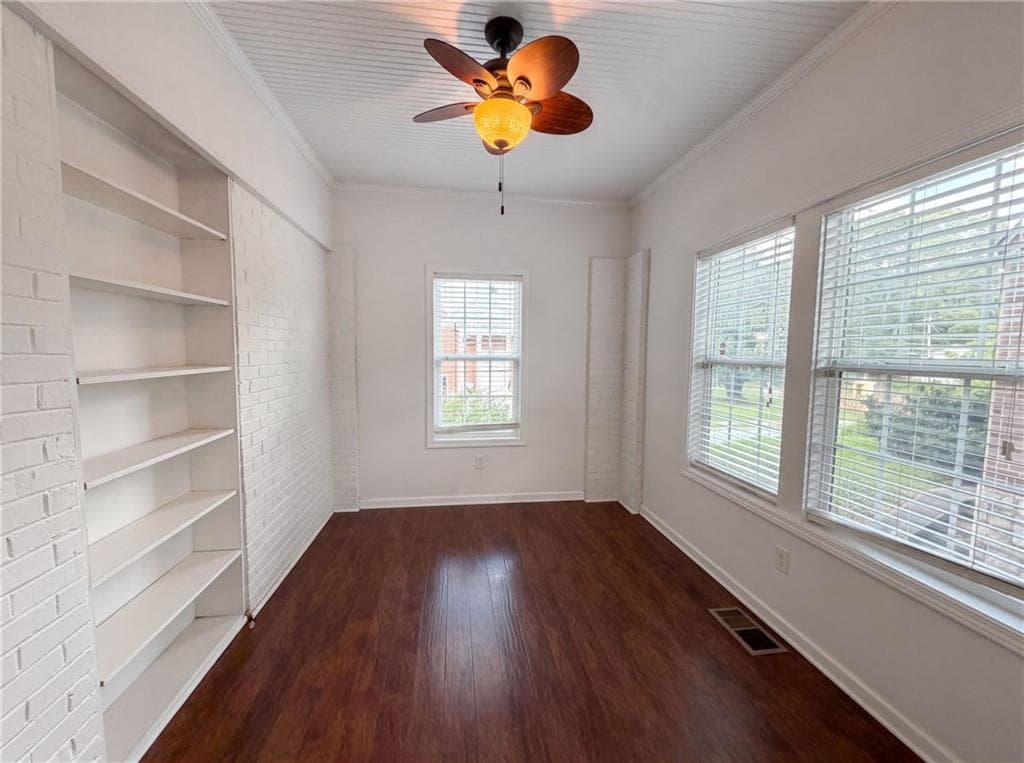 3 bedroom, 1 bathroom, 2,026 sq ft single family residence for sale at 1773 Sylvan Road, Atlanta, GA 30310 — photo 8