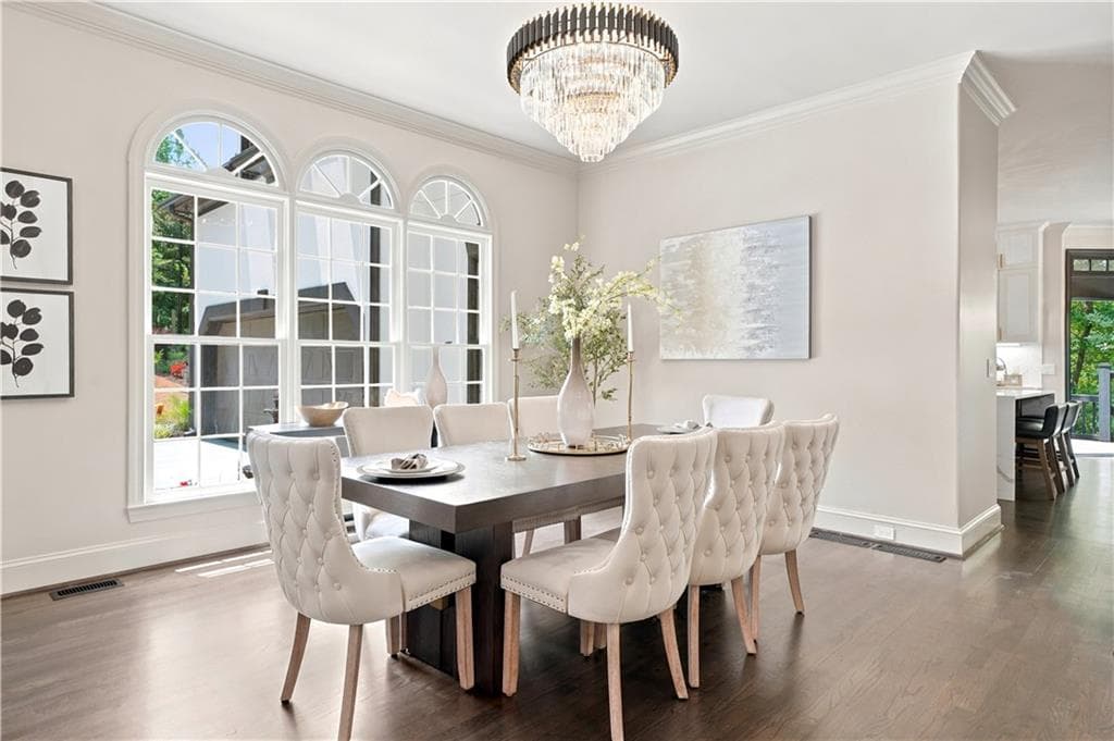 6 bedroom, 5 bathroom, 6,802 sq ft single family residence for sale at 945 Waters Reach Court, Alpharetta, GA 30022 — photo 7