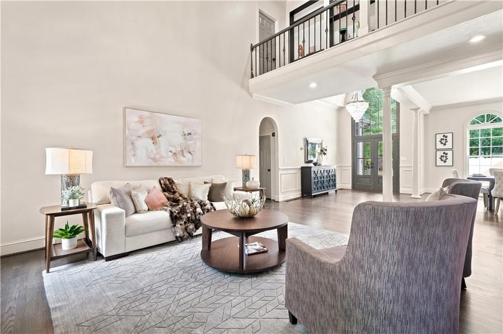 6 bedroom, 5 bathroom, 6,802 sq ft single family residence for sale at 945 Waters Reach Court, Alpharetta, GA 30022 — photo 10