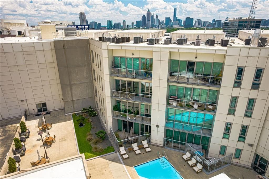 2 bedroom, 2 bathroom, 1,140 sq ft condominium for sale at 1100 Howell Mill Road 817, Atlanta, GA 30318 — photo 7