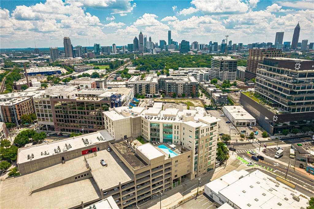 2 bedroom, 2 bathroom, 1,140 sq ft condominium for sale at 1100 Howell Mill Road 817, Atlanta, GA 30318 — photo 8