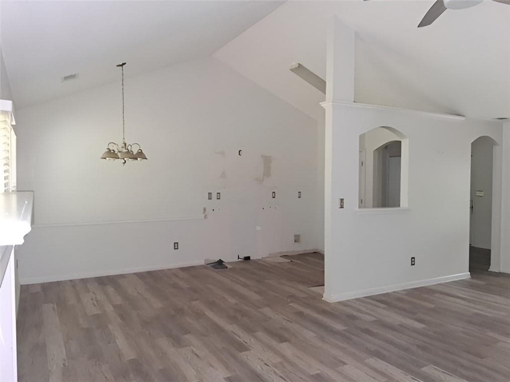 3 bedroom, 2 bathroom, 1,268 sq ft single family residence under contract at 300 Lakeside Drive, Covington, GA 30016 — photo 7
