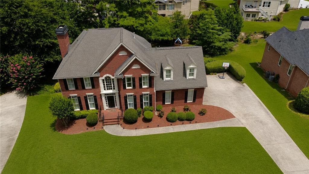 5 bedroom, 4 bathroom, 3,980 sq ft single family residence for sale at 2705 Montclair Place, Snellville, GA 30078 — photo 4