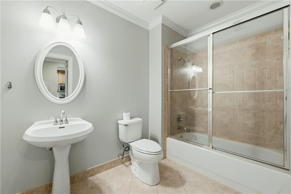 2 bedroom, 2 bathroom, 1,157 sq ft condominium for sale at 2277 Peachtree Road 307, Atlanta, GA 30309 — photo 9