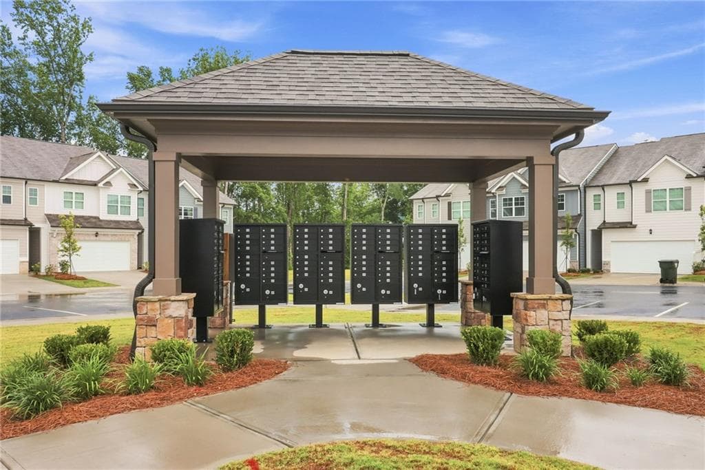 3 bedroom, 3 bathroom townhouse for rent at 48 Berryville Drive, Dawsonville, GA 30534 for $2,095 a month — photo 4
