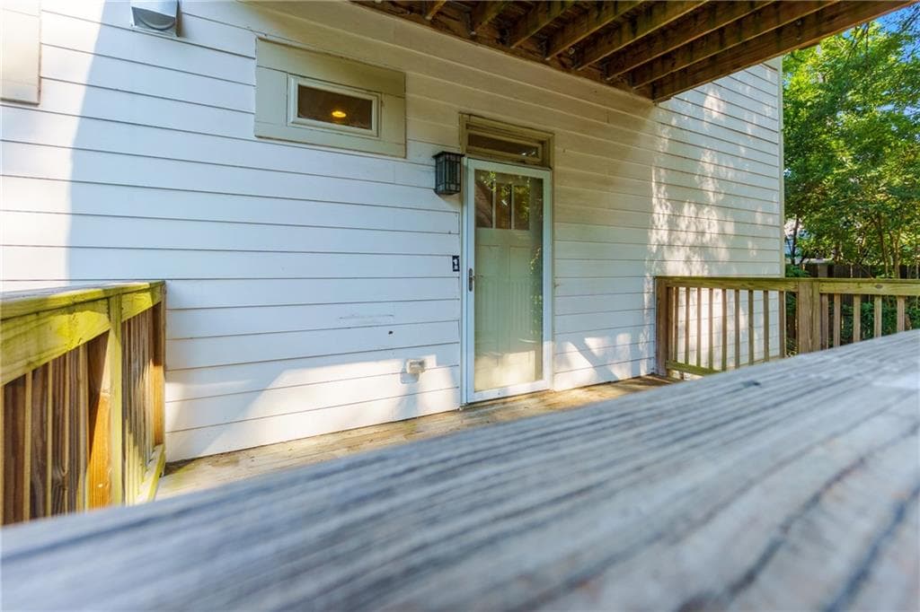 4 bedroom, 3 bathroom, 2,560 sq ft single family residence for sale at 310 Ashburton Avenue, Atlanta, GA 30317 — photo 6