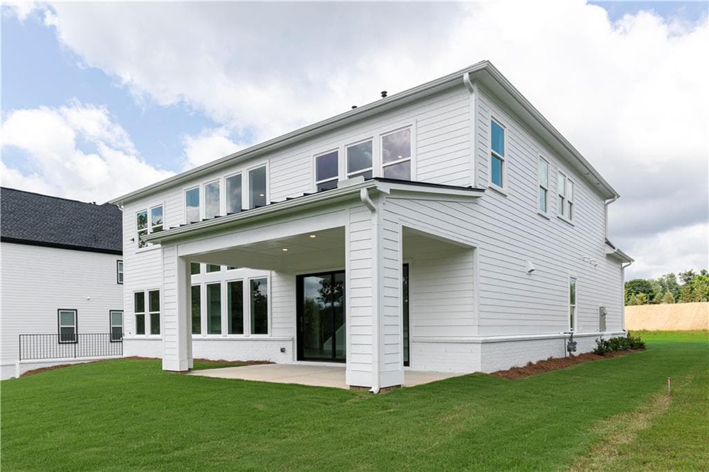 5 bedroom, 6 bathroom, 3,585 sq ft single family residence for sale at 5525 Misty Glen Lane, Cumming, GA 30040 — photo 3