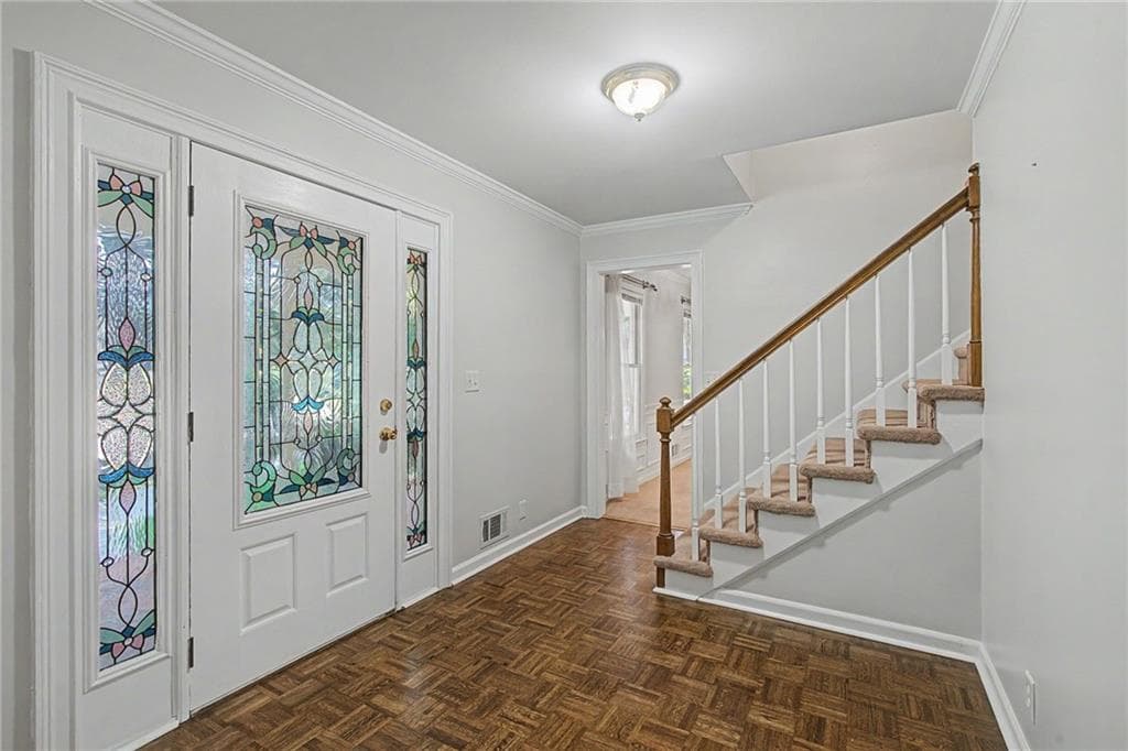 4 bedroom, 3 bathroom, 3,083 sq ft single family residence for sale at 4044 Jewelers Court, Lilburn, GA 30047 — photo 6