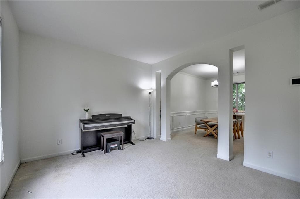 4 bedroom, 3 bathroom, 2,320 sq ft single family residence for rent at 2172 Woodbriar Drive, Buford, GA 30518 for $2,600 a month — photo 8