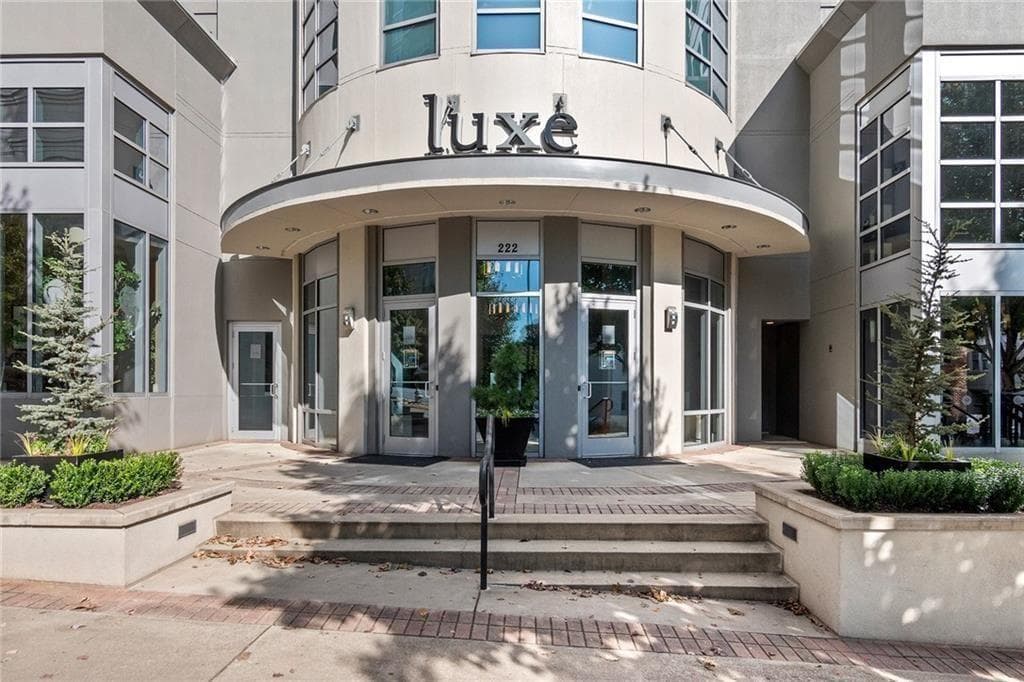2 bedroom, 2 bathroom, 1,329 sq ft condominium for rent at 222 12th Street 905, Atlanta, GA 30309 for $3,900 a month — photo 1 of 28