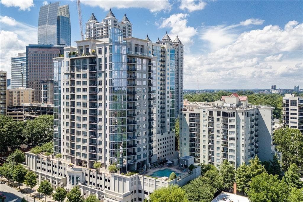 2 bedroom, 2 bathroom, 1,329 sq ft condominium for rent at 222 12th Street 905, Atlanta, GA 30309 for $3,900 a month — photo 6