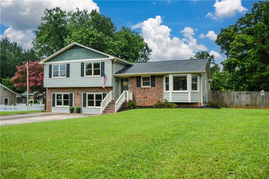 616 Tidwell Road, Alpharetta, GA 30004 — most recent listing photo