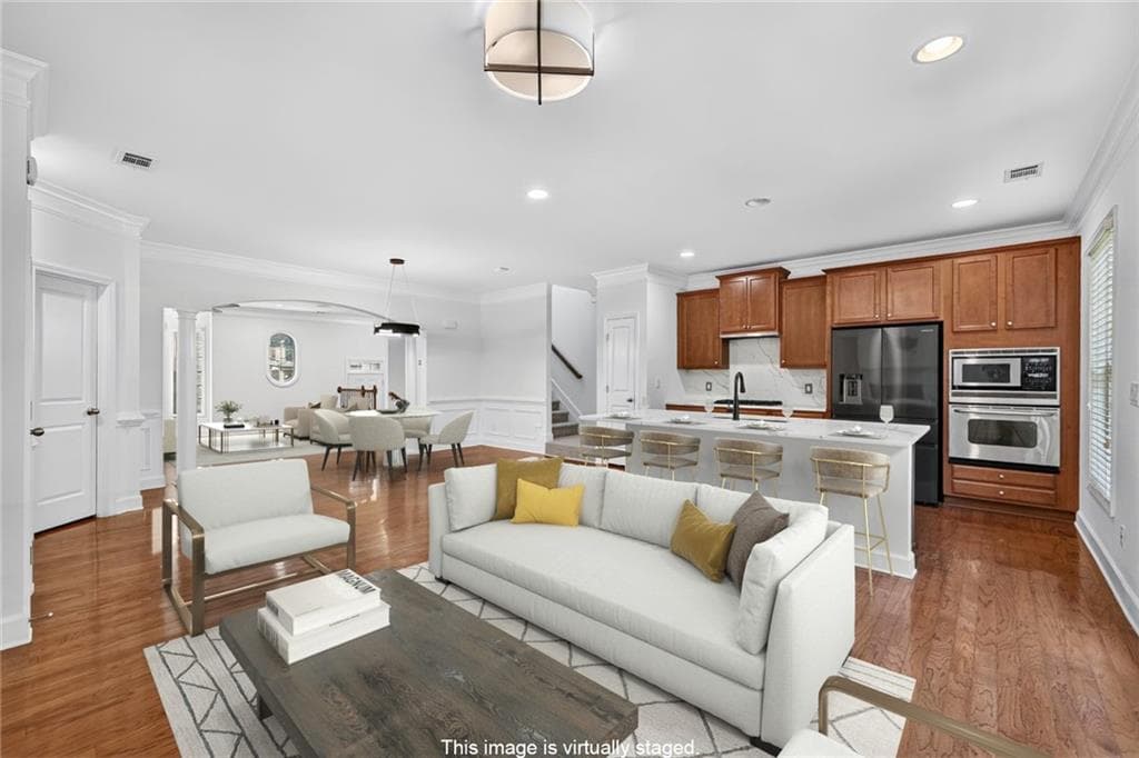 4 bedroom, 4 bathroom, 3,301 sq ft townhouse for sale at 2745 Birch Grove Lane, Marietta, GA 30067 — photo 3