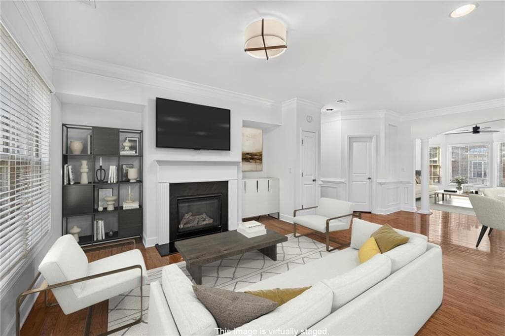4 bedroom, 4 bathroom, 3,301 sq ft townhouse for sale at 2745 Birch Grove Lane, Marietta, GA 30067 — photo 4