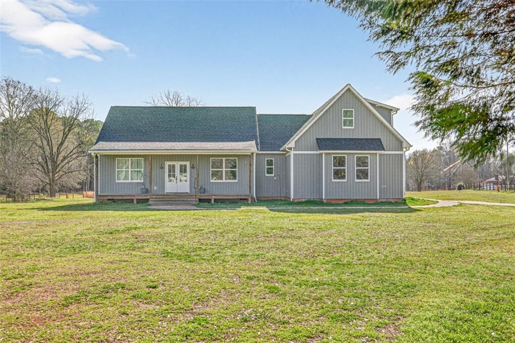 4 bedroom, 3 bathroom, 2,516 sq ft single family residence for sale at 309 Dunahoo Road, Winder, GA 30680 — photo 3