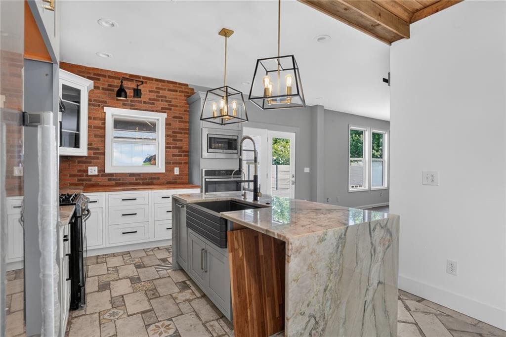 4 bedroom, 3 bathroom, 2,303 sq ft single family residence for sale at 1666 Stoney Chase Drive, Lawrenceville, GA 30044 — photo 8