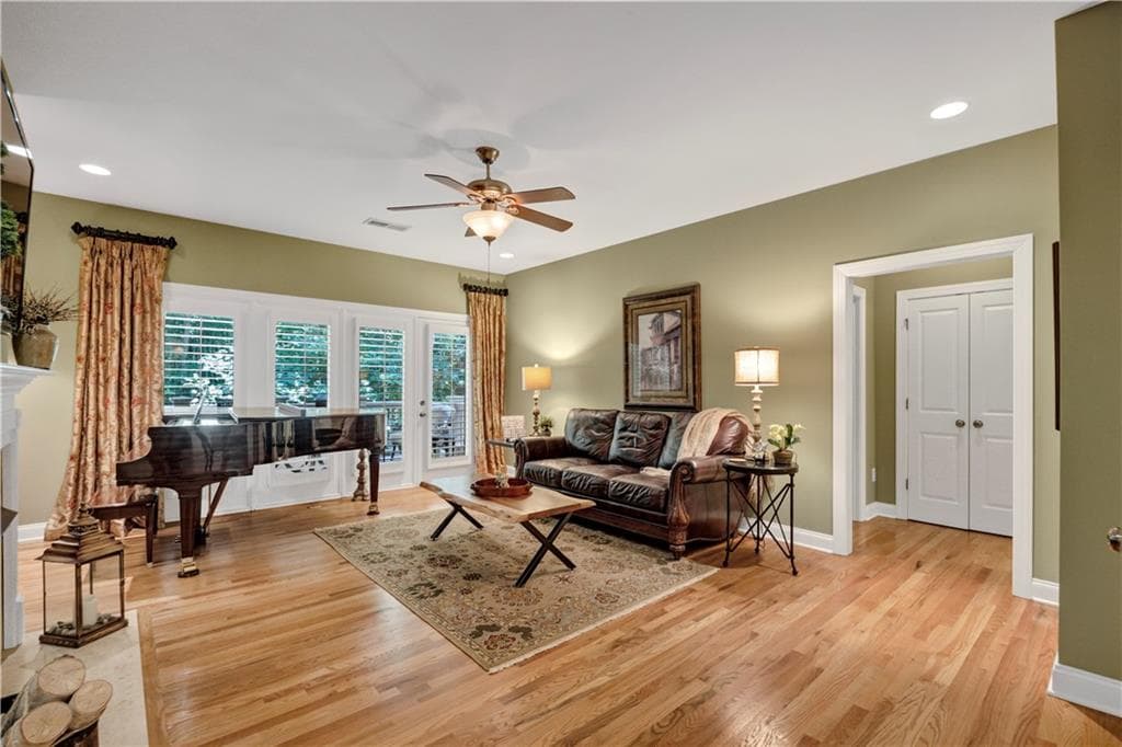 4 bedroom, 4 bathroom, 4,234 sq ft townhouse for sale at 2316 Saint Davids Sq 14, Kennesaw, GA 30152 — photo 5