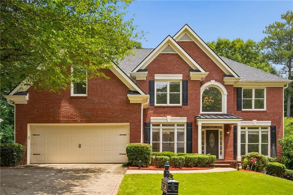 5 bedroom, 4 bathroom, 3,300 sq ft single family residence for rent at 270 Edwardton Court, Roswell, GA 30076 for $3,900 a month — photo 2