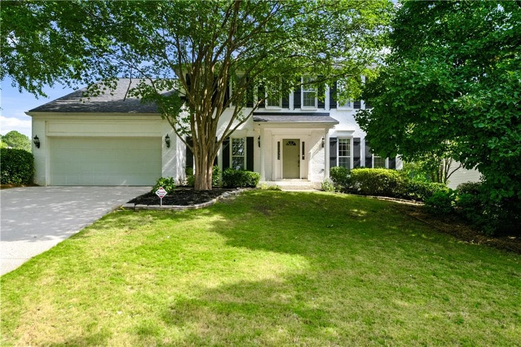 4 bedroom, 3 bathroom, 2,766 sq ft single family residence for sale at 2796 Craig Court, Marietta, GA 30062 — photo 2