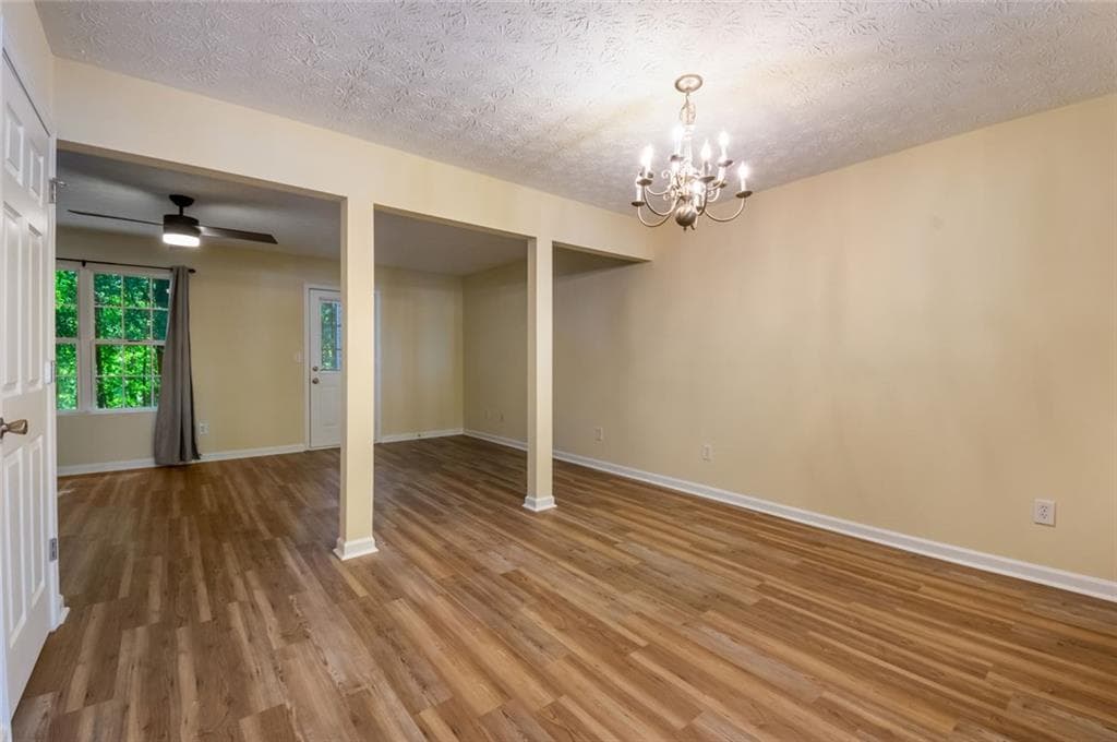 3 bedroom, 3 bathroom, 1,288 sq ft townhouse under contract at 2808 Valley Green Drive, Gainesville, GA 30504 — photo 7