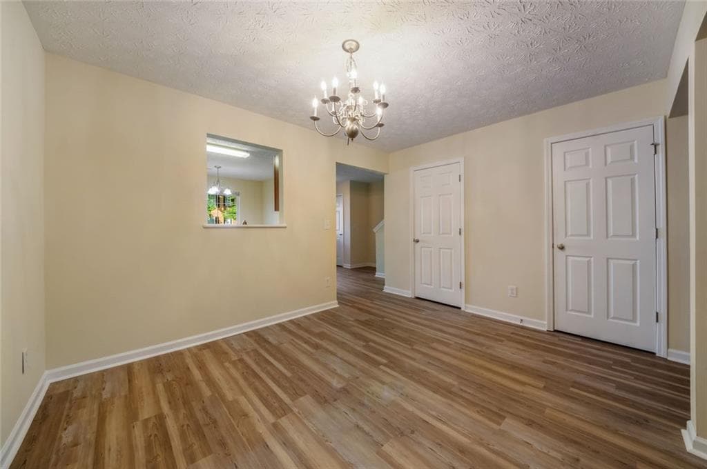 3 bedroom, 3 bathroom, 1,288 sq ft townhouse under contract at 2808 Valley Green Drive, Gainesville, GA 30504 — photo 8