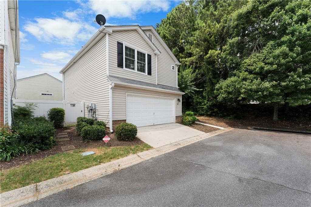 621 W Oaks Drive, Woodstock, GA 30188 — most recent listing photo
