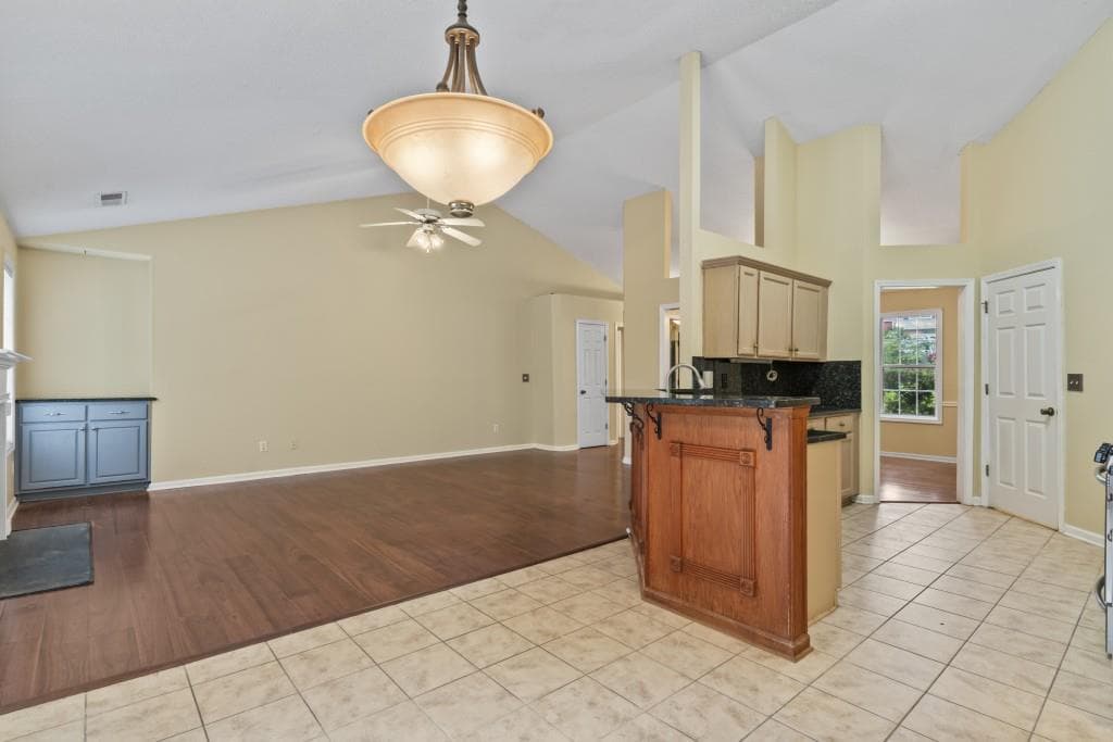 3 bedroom, 2 bathroom, 1,700 sq ft single family residence under contract at 22 Maddox Road, Acworth, GA 30102 — photo 10