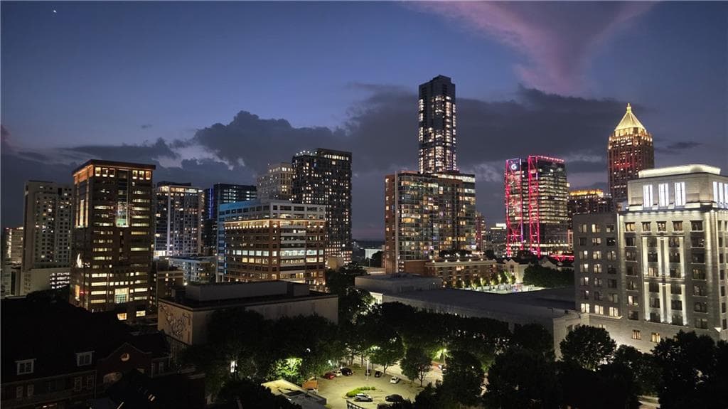 2 bedroom, 2 bathroom, 1,046 sq ft condominium for rent at 943 Peachtree Street 1210, Atlanta, GA 30309 for $2,850 a month — photo 2
