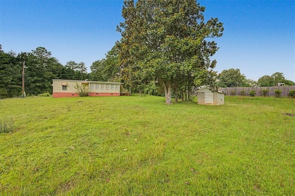 3 bedroom, 2 bathroom other under contract at 8515 Dallas Acworth Highway, Dallas, GA 30132 — photo 6