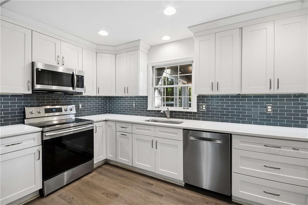 3 bedroom, 2 bathroom, 1,983 sq ft single family residence for sale at 2719 Oswood Drive, Tucker, GA 30084 — photo 4